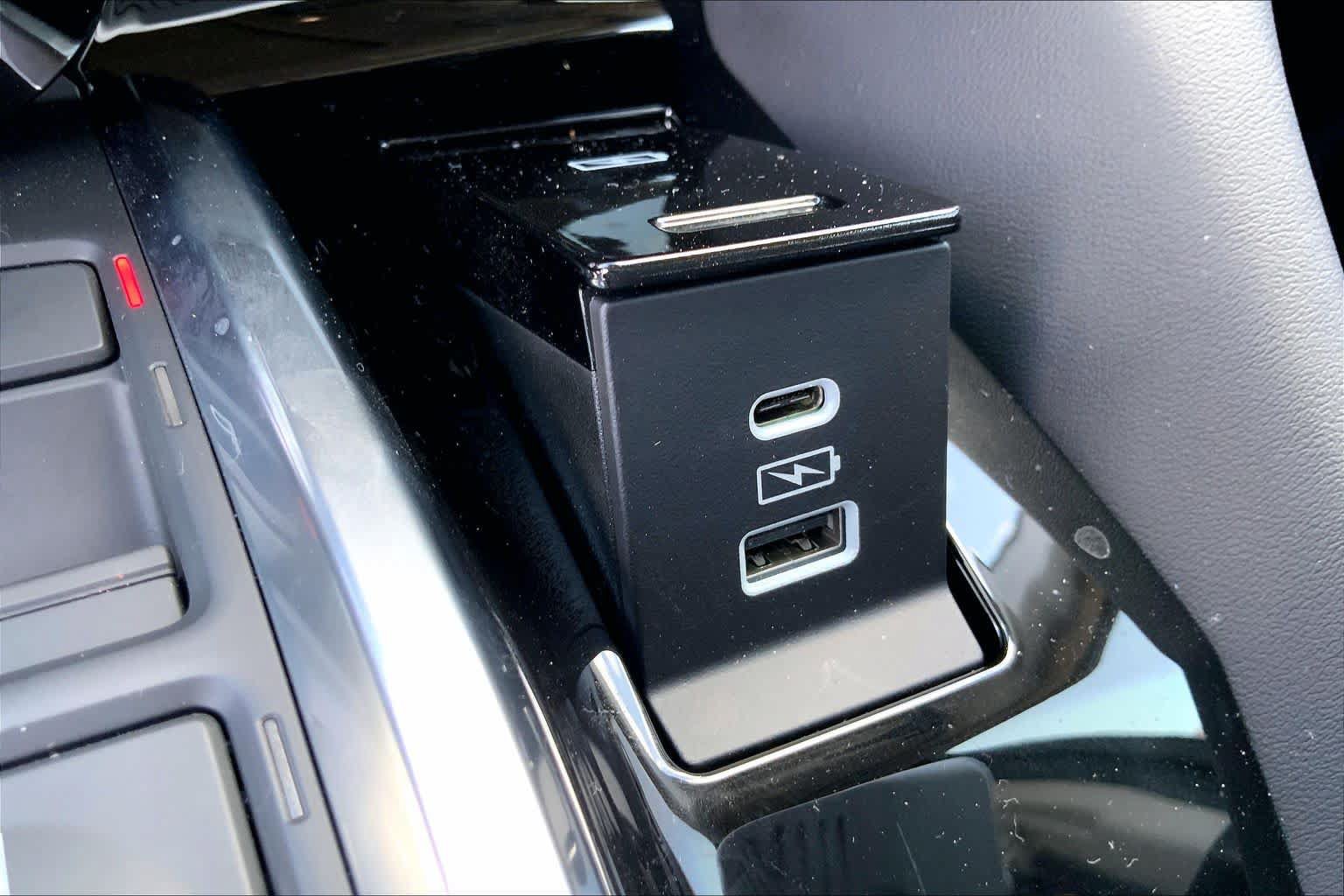 Used 2026 Acura MDX w/ Technology Package FWD image 33
