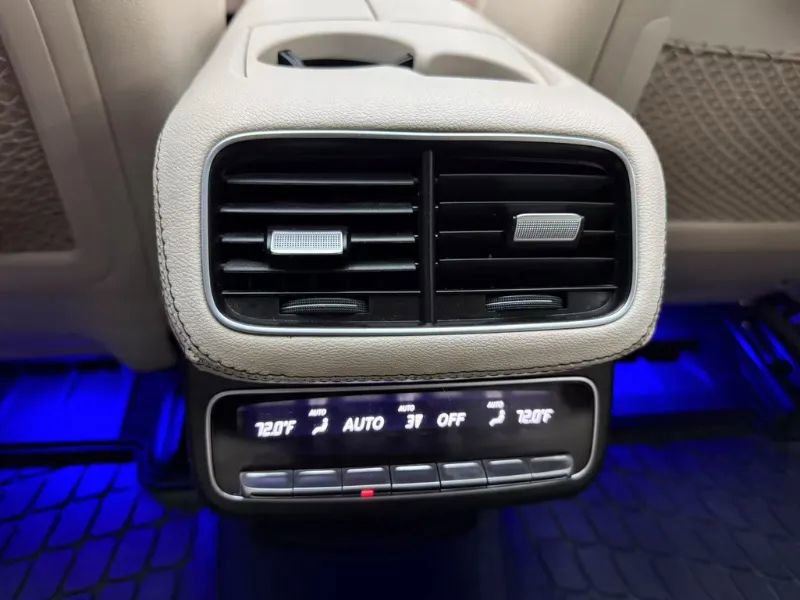 Used 2022 Mercedes-Benz GLS 450 4MATIC image 15