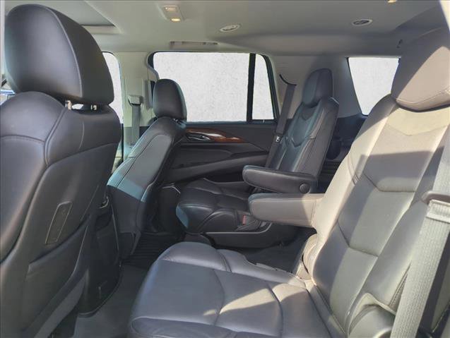 Used 2018 Cadillac Escalade Luxury RWD image 18