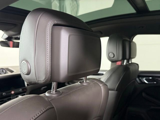 Used 2023 Porsche Macan image 24