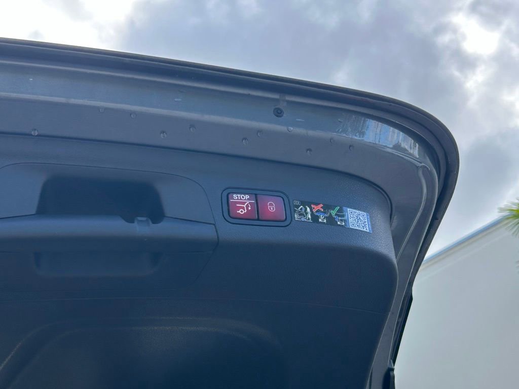 Used 2025 Mercedes-Benz GLE 450e 4MATIC image 41