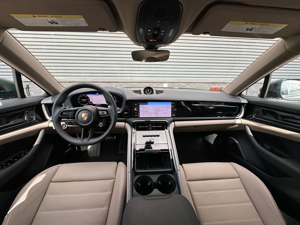 Used 2025 Porsche Panamera 4 image 28