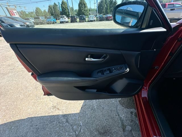 Used 2024 Nissan Sentra SV FWD image 24