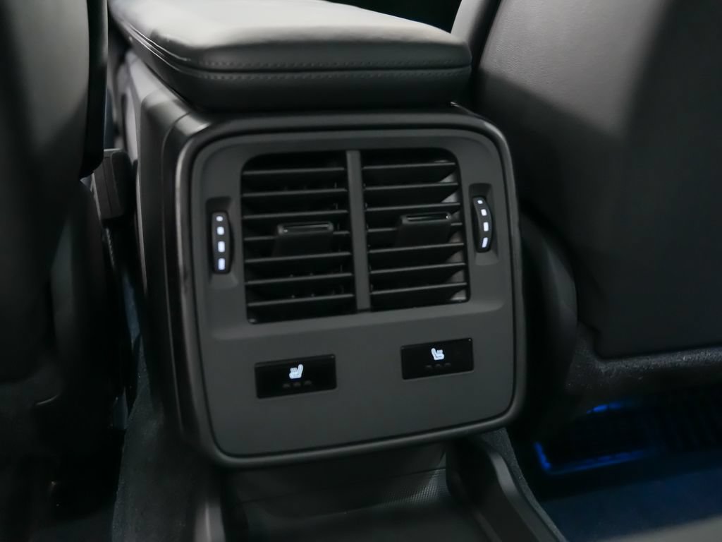 New 2026 Porsche Taycan AWD/4WD image 21