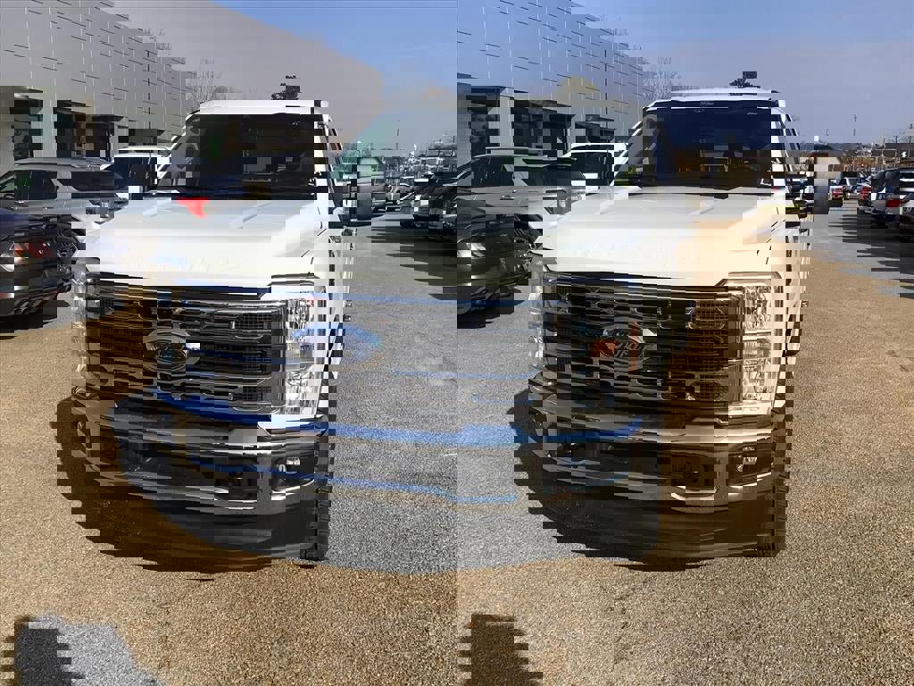 New 2026 Ford F350 XLT image 8
