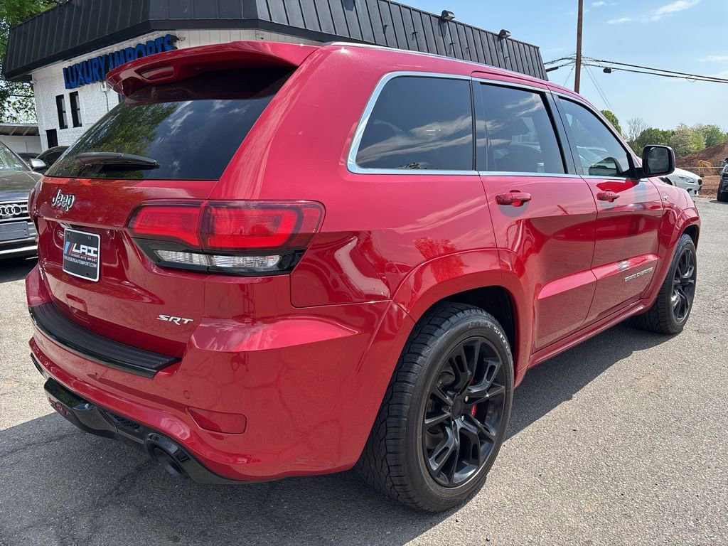 Used 2015 Jeep Grand Cherokee SRT w/ Luxury Group II AWD/4WD image 4