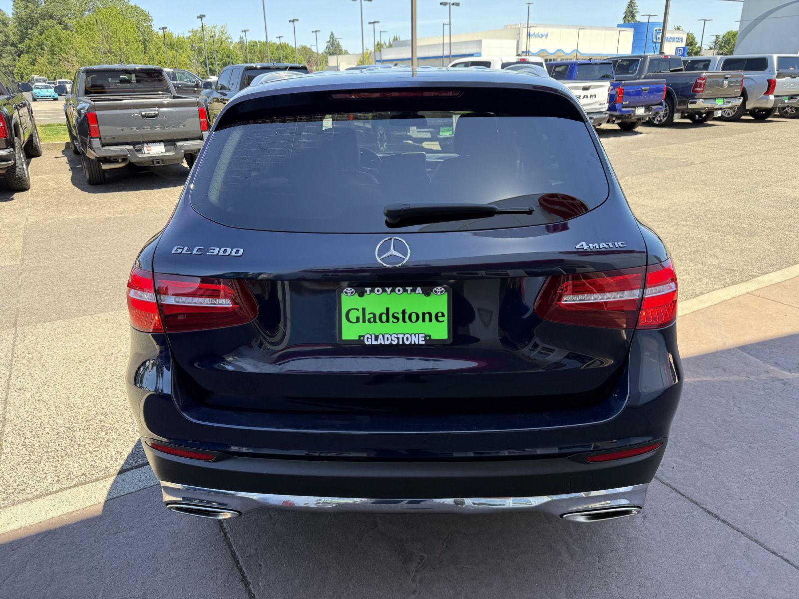 Used 2019 Mercedes-Benz GLC 300 4MATIC image 5