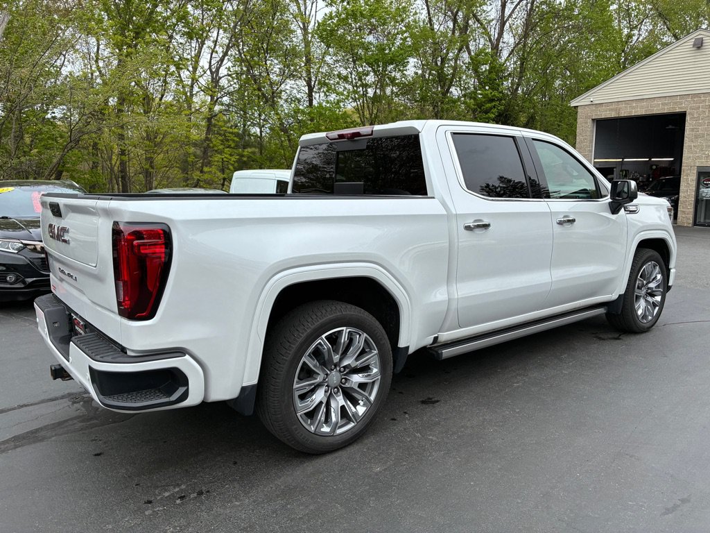 Used 2023 GMC Sierra 1500 Denali w/ Denali Reserve Package AWD/4WD image 7