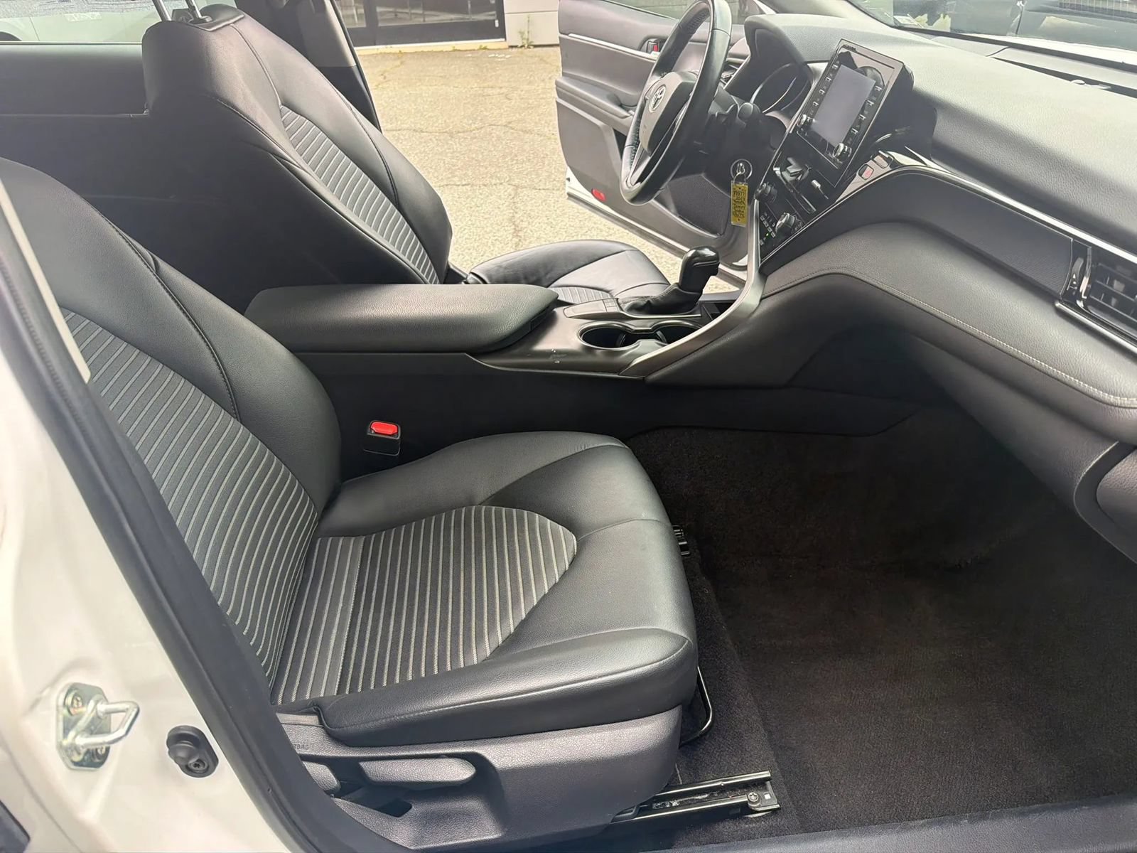 Used 2024 Toyota Camry SE FWD image 15