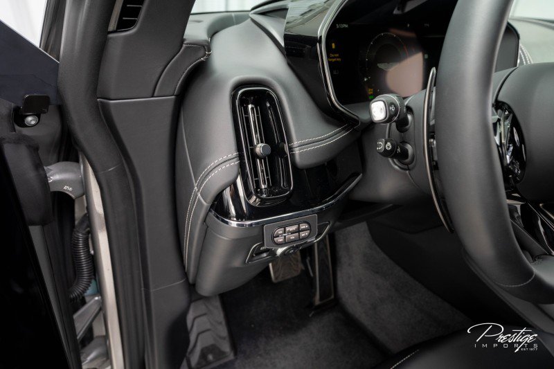 Used 2025 Aston Martin DBX 707 image 28