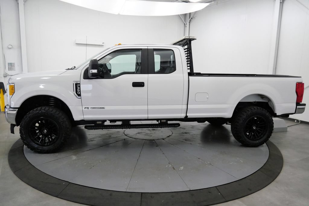 Used 2017 Ford F350 XL w/ Power Equipment Group AWD/4WD image 4
