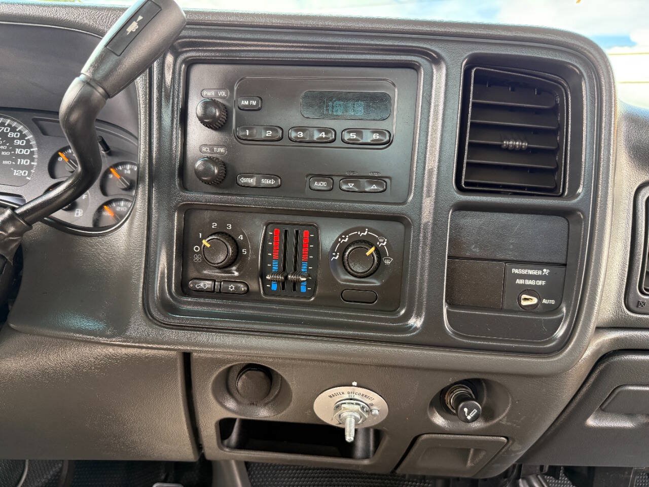 Used 2003 GMC Sierra 2500 W/T RWD image 26