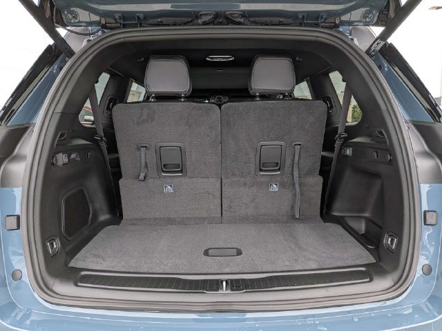 New 2027 Jeep Grand Cherokee L Limited w/ Limited Altitude Package RWD image 16