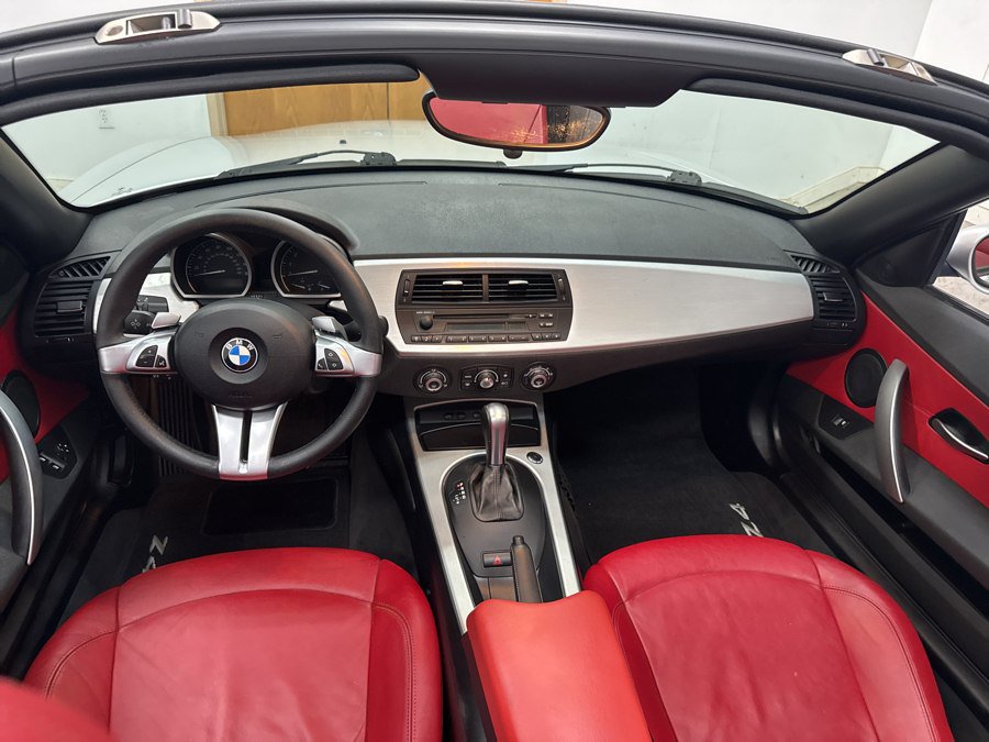 Used 2008 BMW Z4 3.0si RWD image 14