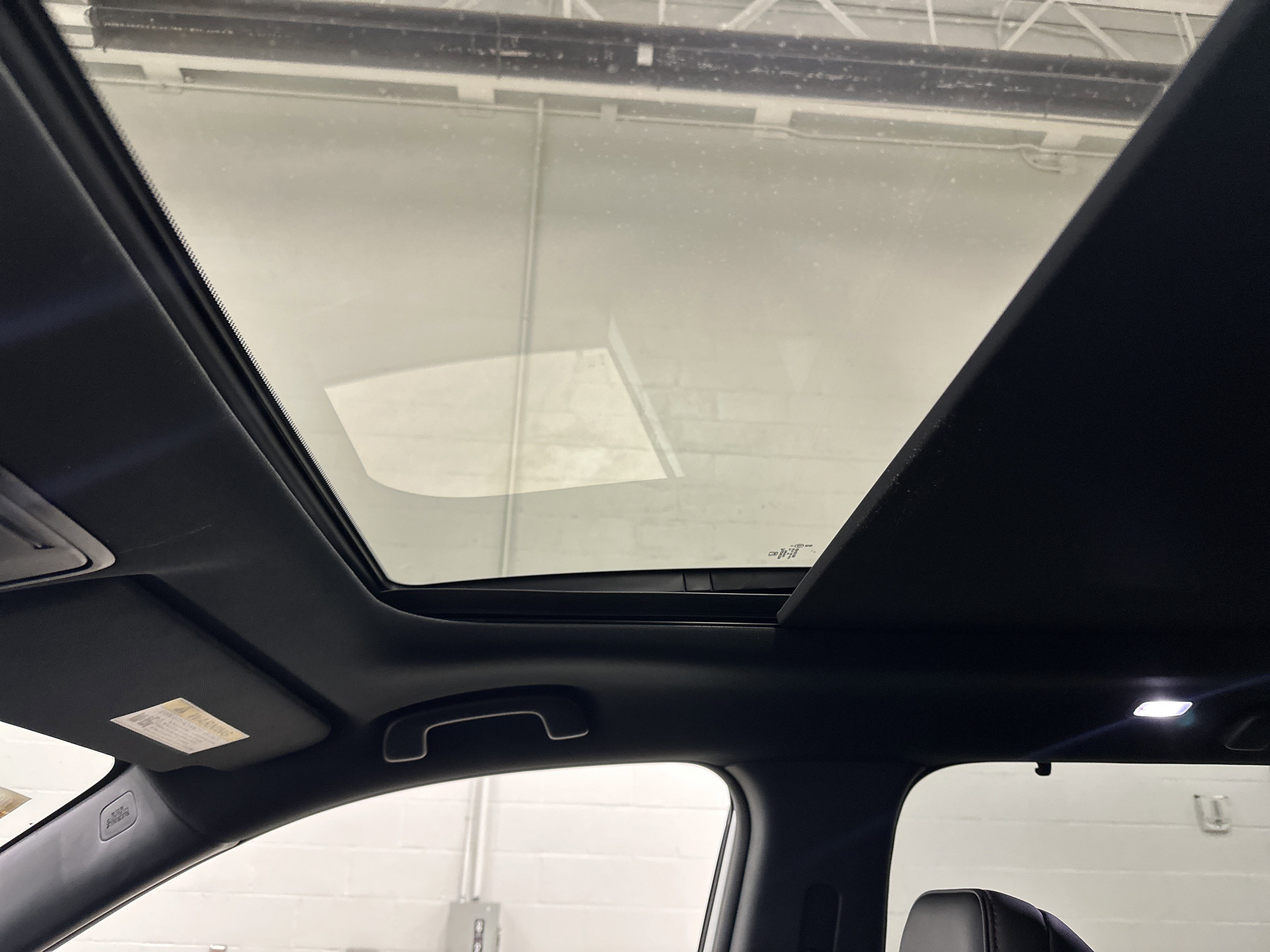 Used 2025 Honda Pilot Black Edition image 28