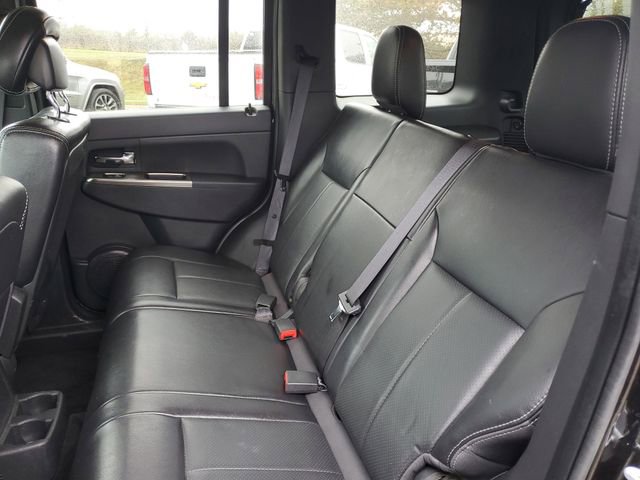 Used 2012 Jeep Liberty Limited Jet w/ Comfort/Convenience Group AWD/4WD image 8