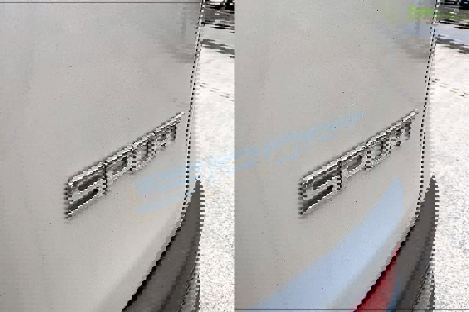 Used 2015 Jeep Cherokee Sport image 10