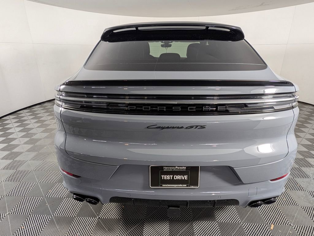 New 2026 Porsche Cayenne GTS image 6