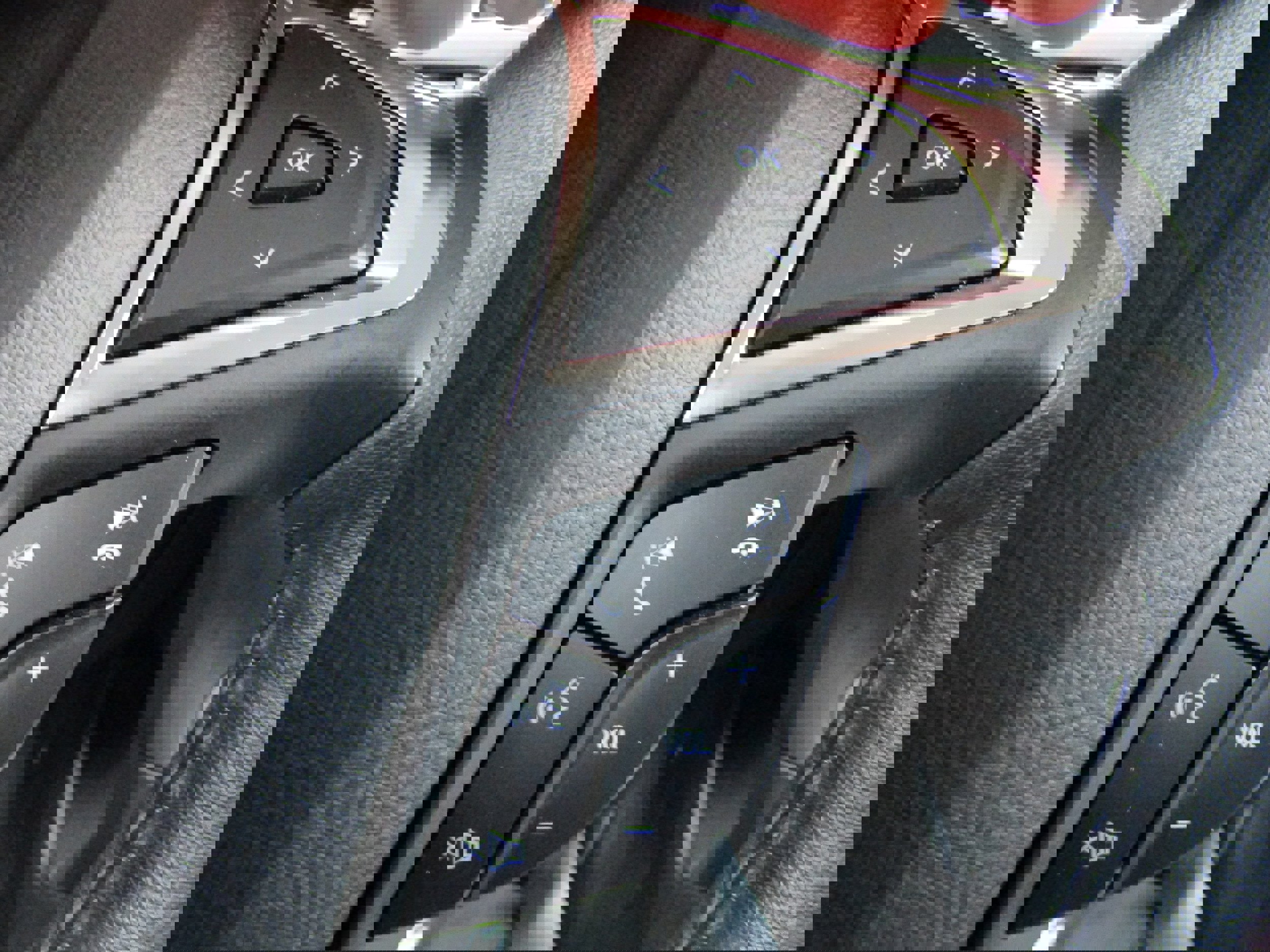 Certified 2024 Ford Edge SEL w/ Convenience Package image 23