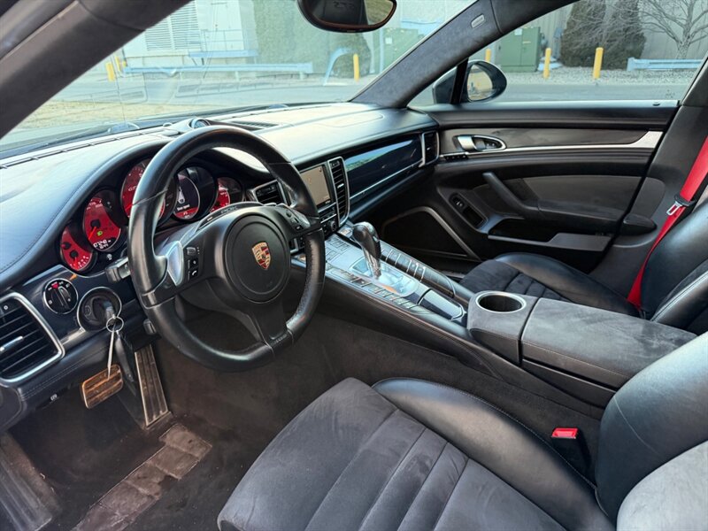 Used 2013 Porsche Panamera GTS image 15