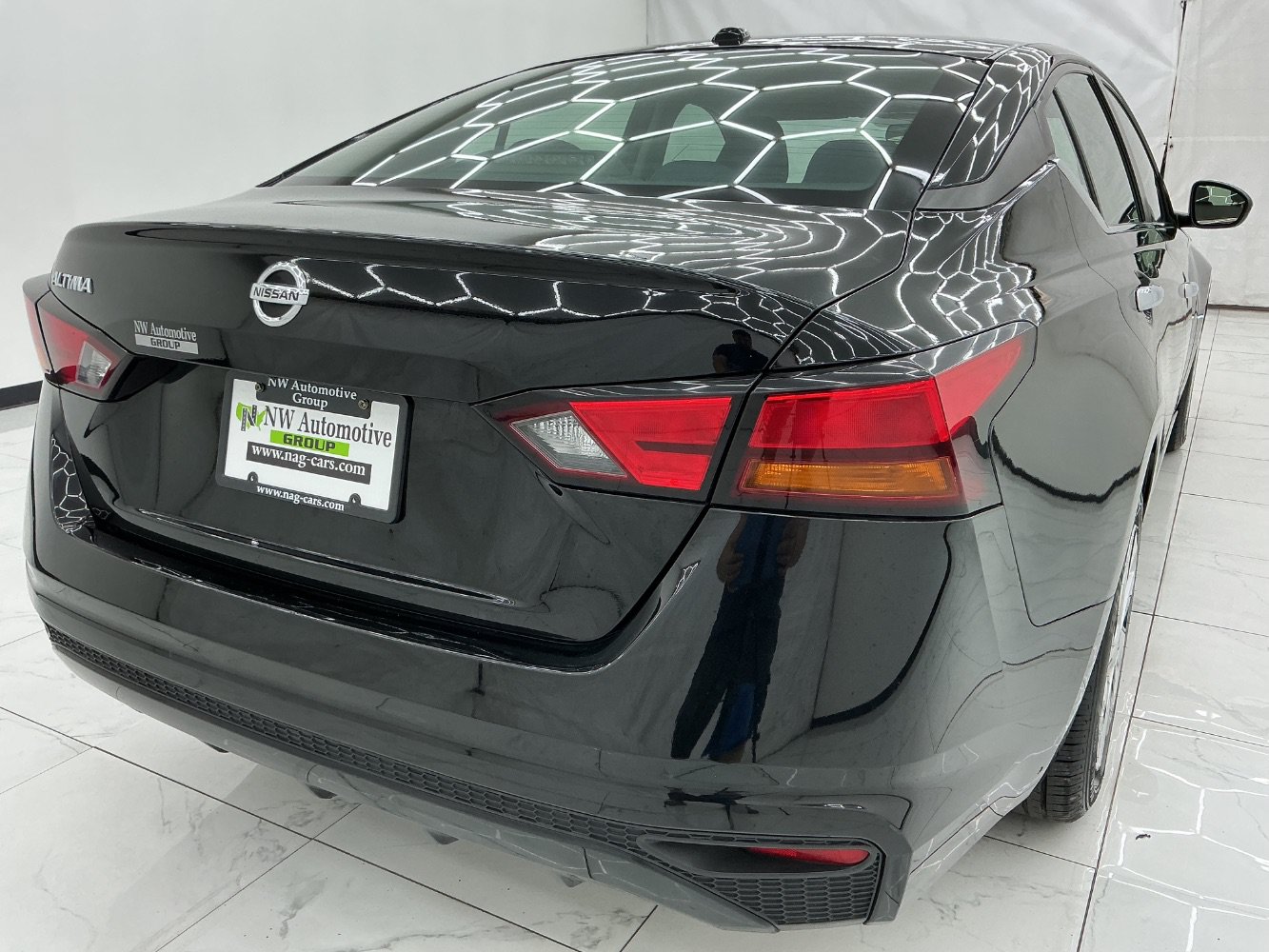 Used 2020 Nissan Altima 2.5 S FWD image 8
