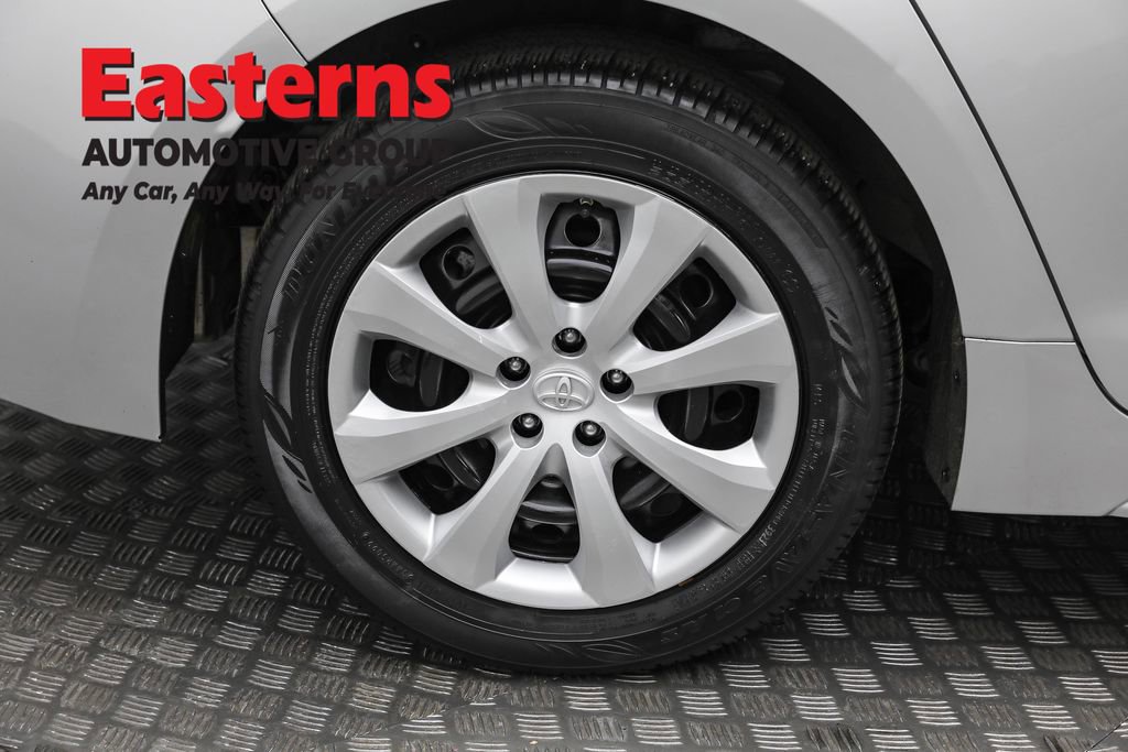 Used 2023 Toyota Corolla LE image 30