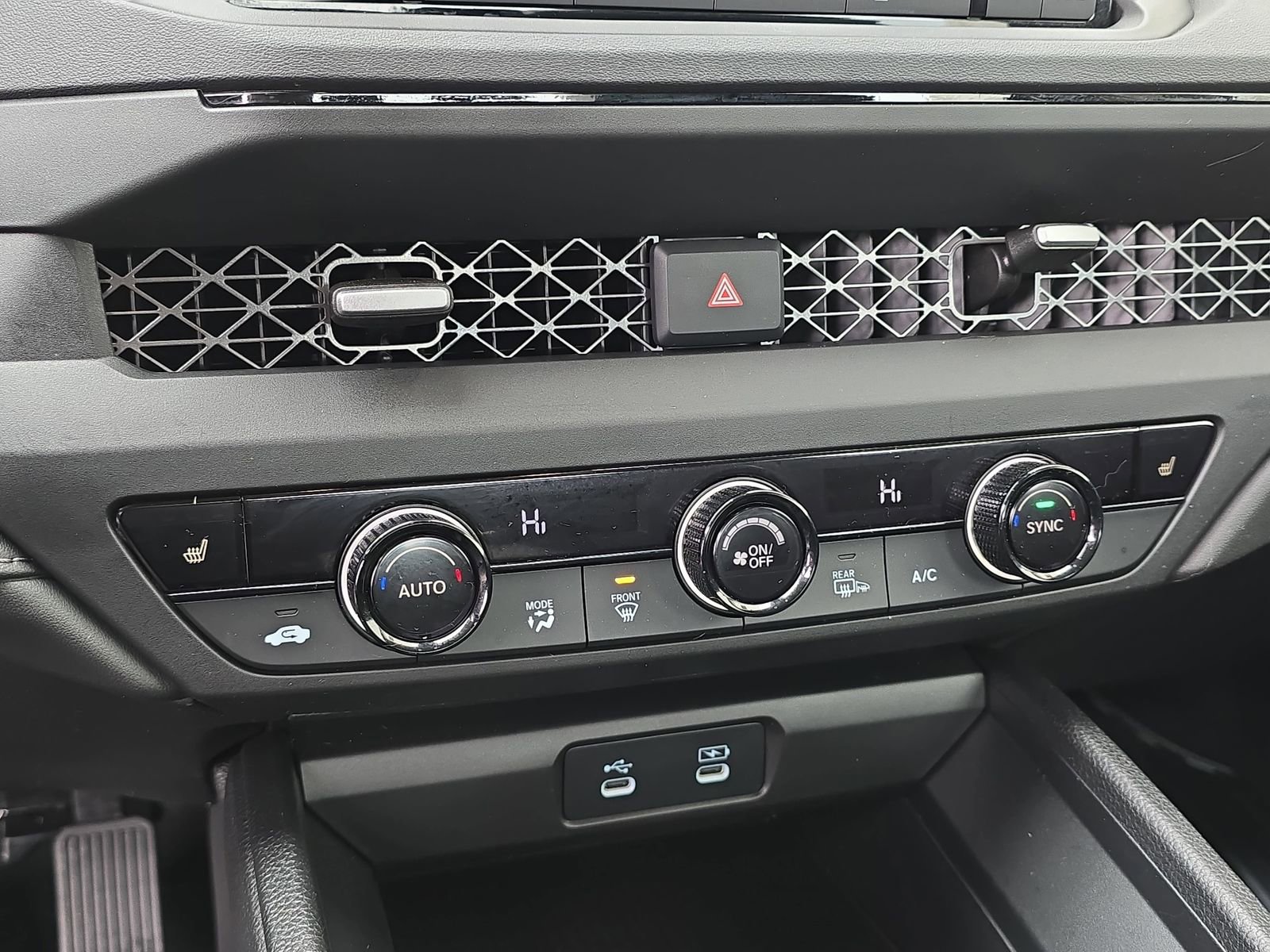 Used 2025 Honda Accord SE image 25
