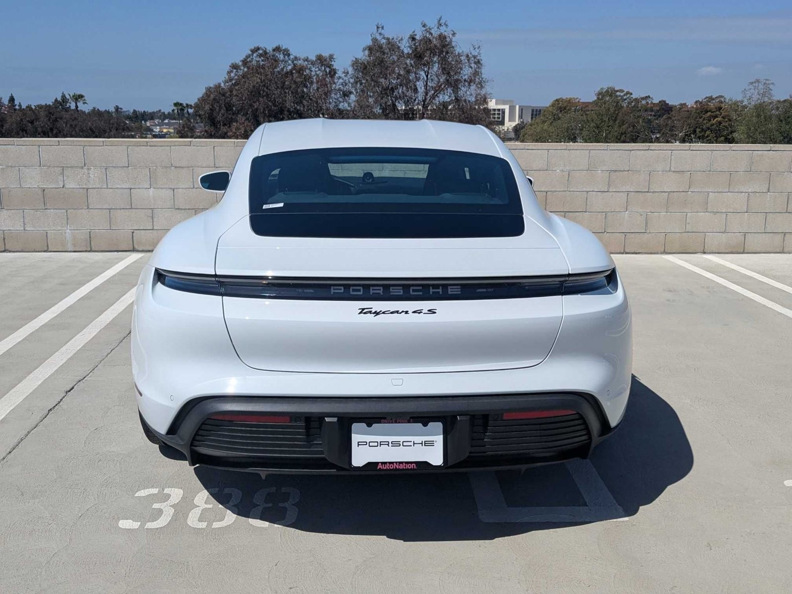 Certified 2025 Porsche Taycan 4S AWD/4WD image 10