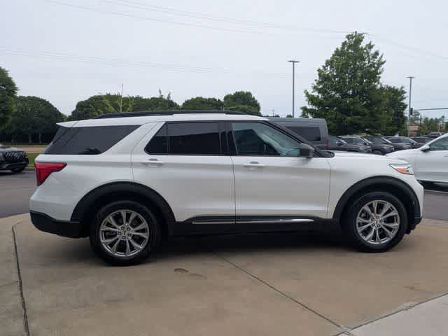 Used 2020 Ford Explorer XLT w/ Equipment Group 202A AWD/4WD image 10