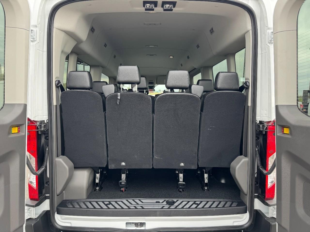 Used 2025 Ford Transit 350 XL image 6