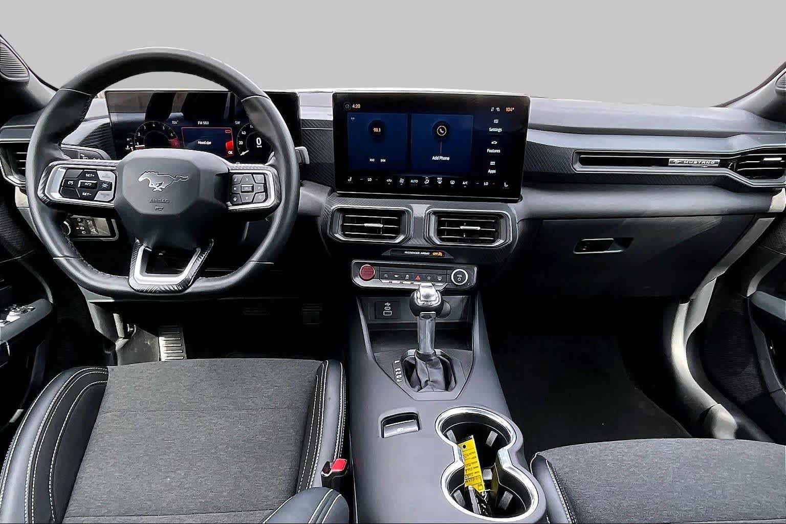 Used 2025 Ford Mustang Coupe RWD image 16
