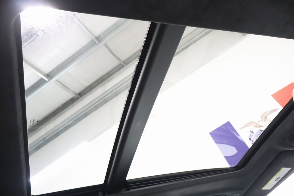 Used 2016 BMW X5 M image 26