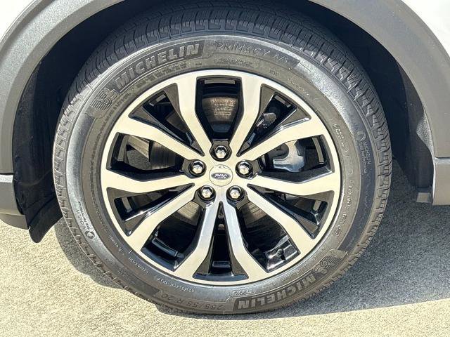 Certified 2025 Ford Explorer ST-Line image 11