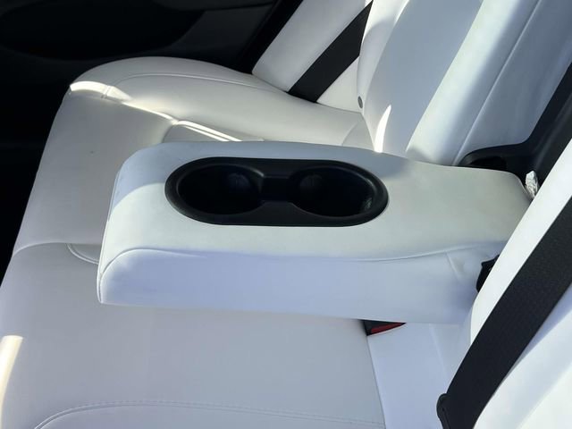 Used 2022 Tesla Model 3 Performance image 11