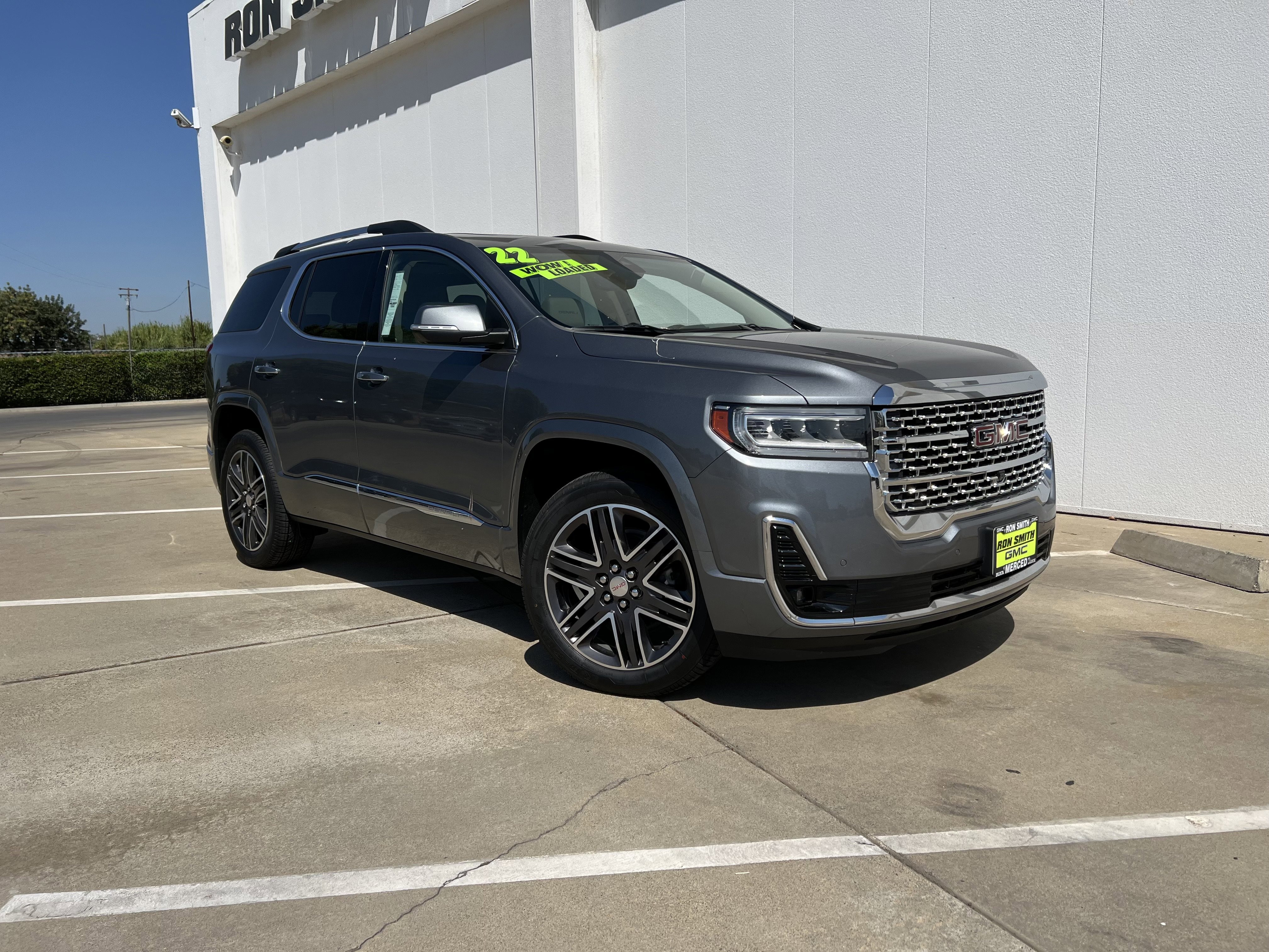 Used 2022 GMC Acadia Denali w/ Denali Ultimate Package image 2