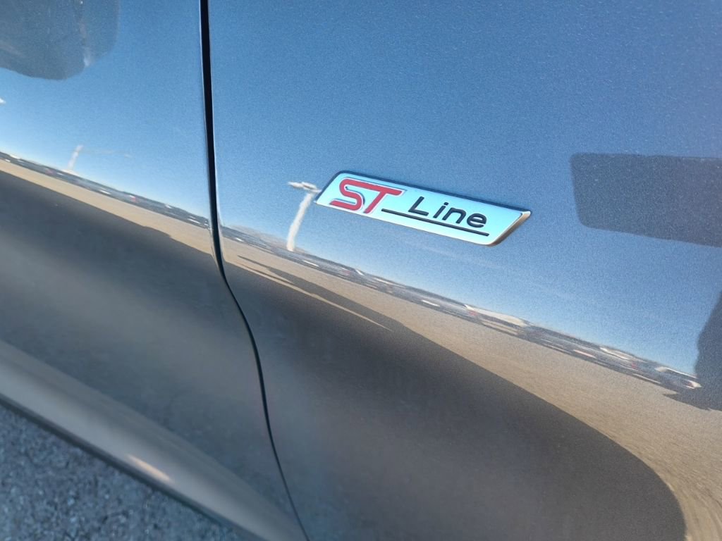 New 2026 Ford Explorer ST-Line w/ ST-Line Street Pack AWD/4WD image 9