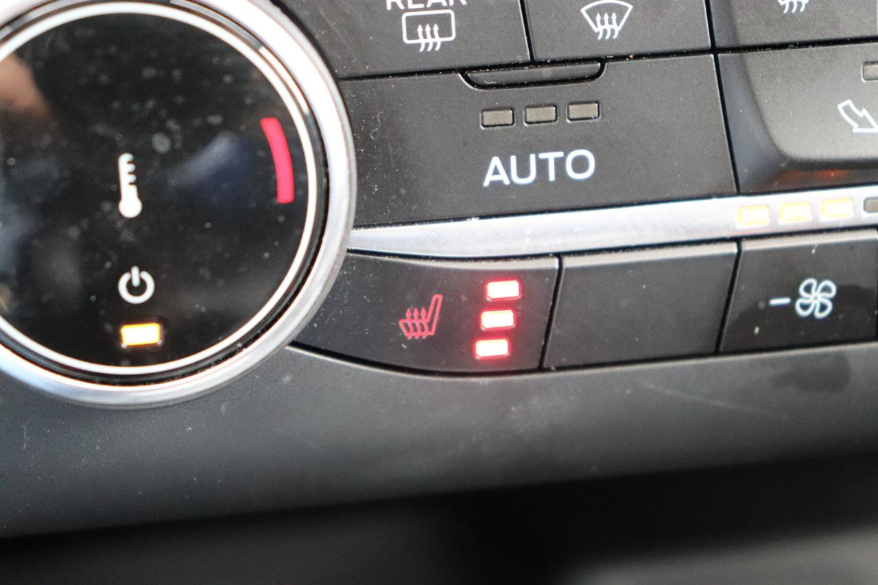 Used 2025 Ford Escape ST-Line Select AWD/4WD image 34