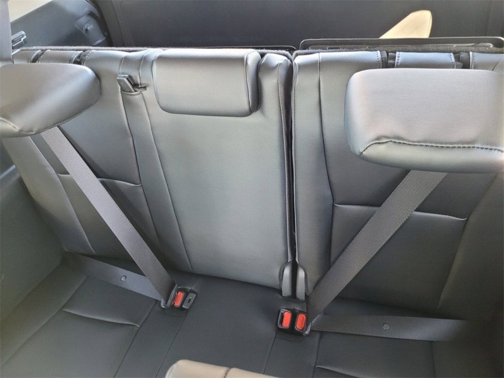 New 2026 Toyota Highlander Limited image 28
