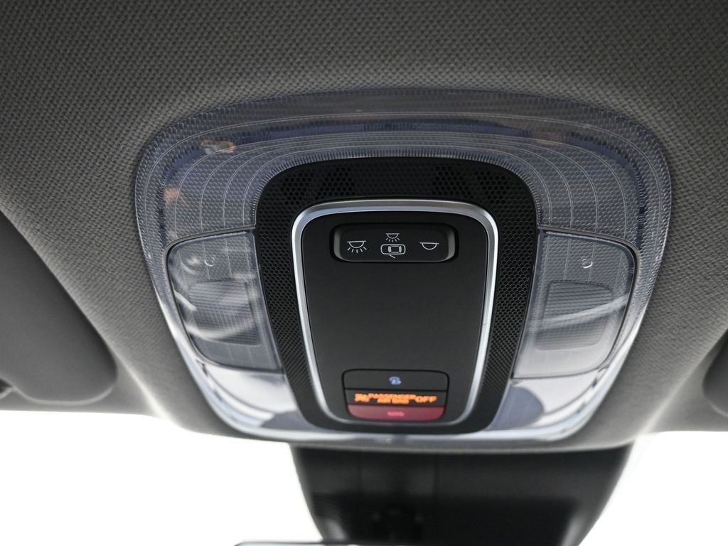 Certified 2023 Hyundai Elantra SEL image 17