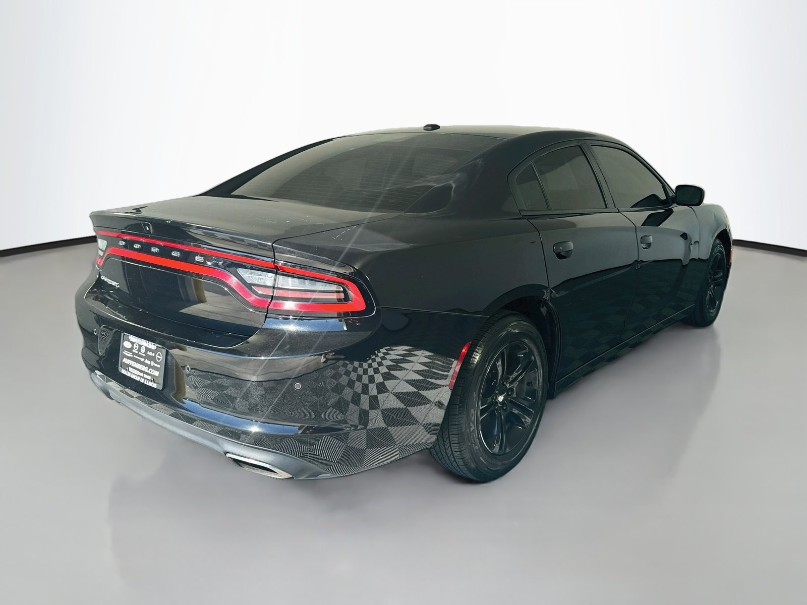 Used 2021 Dodge Charger SXT w/ Leather Interior Group RWD image 7