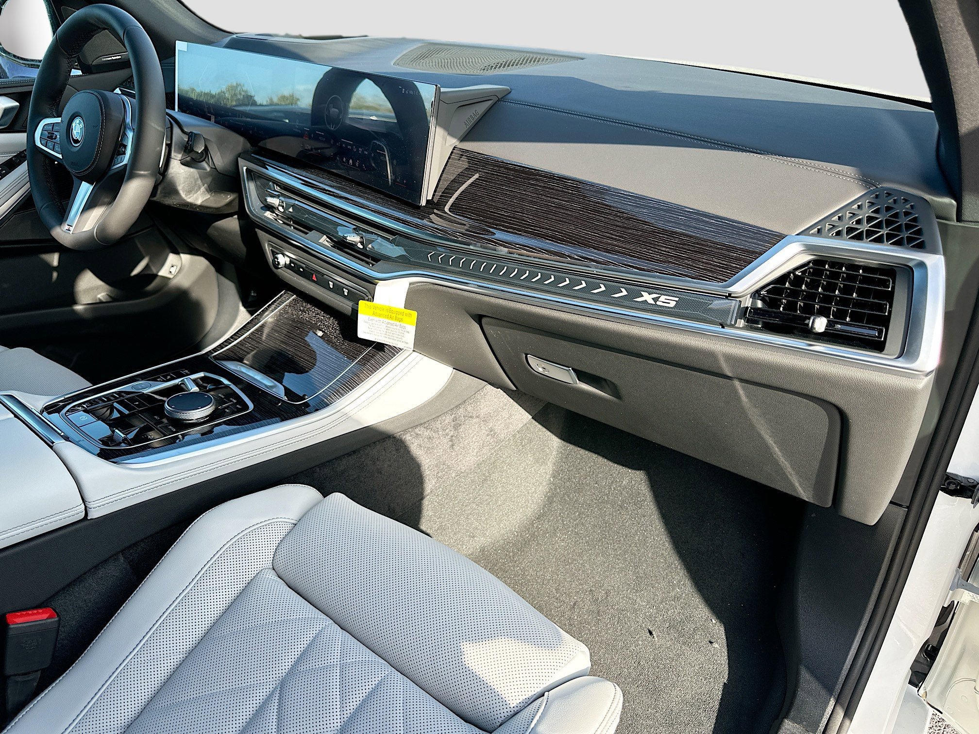 New 2026 BMW X5 xDrive50e w/ M Sport Package image 24