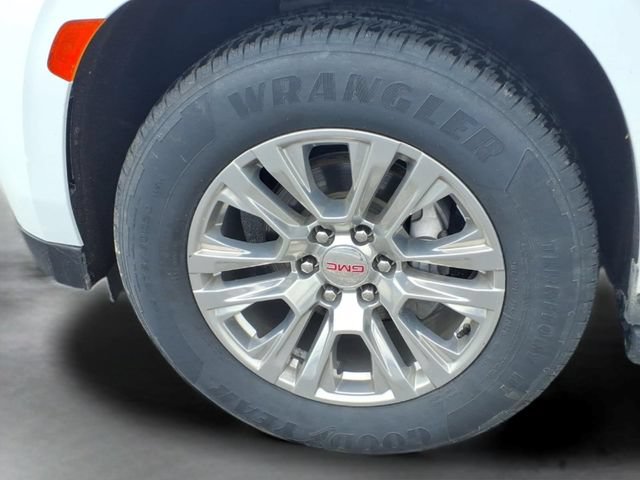 Used 2023 GMC Yukon Denali AWD/4WD image 19