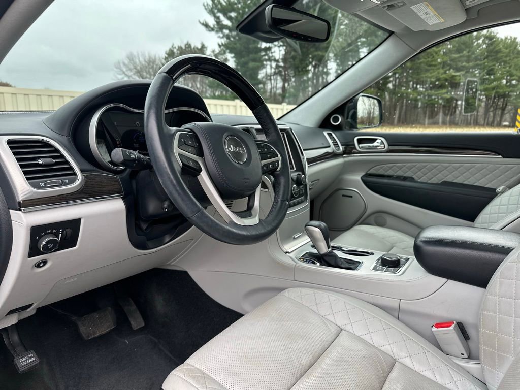 Used 2018 Jeep Grand Cherokee Summit image 16