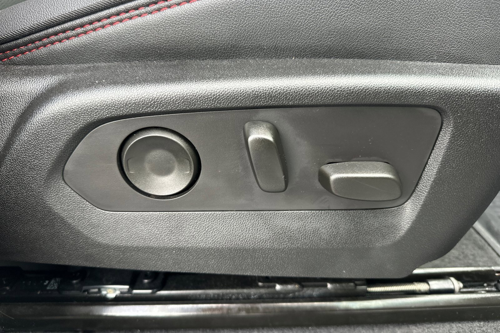 Used 2023 GMC Canyon AT4X w/ Edition 1 image 22