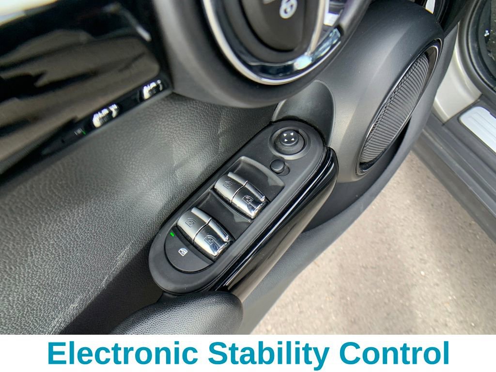 Used 2019 MINI Cooper S image 12