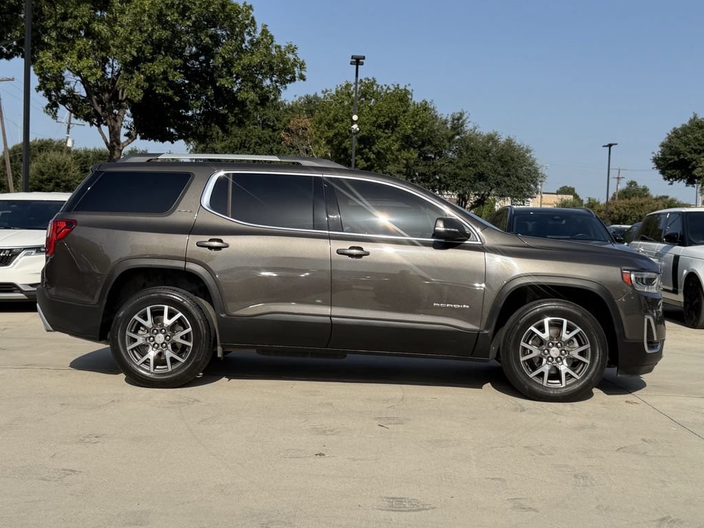 Used 2020 GMC Acadia SLE w/ Driver Convenience Package FWD image 3