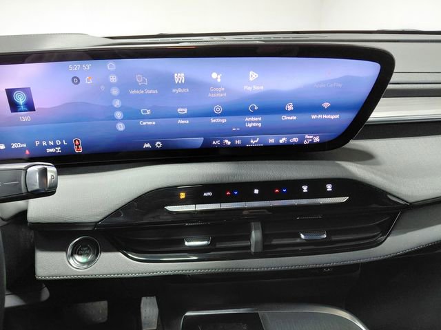 Used 2025 Buick Enclave Preferred image 30