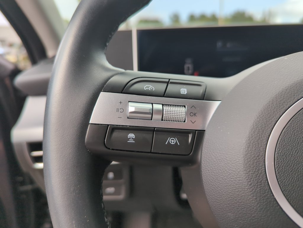 Used 2025 Hyundai Sonata SEL FWD image 38