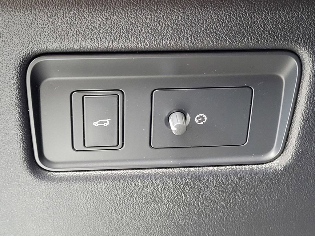 Used 2021 Land Rover Range Rover Sport HSE Silver Edition image 11