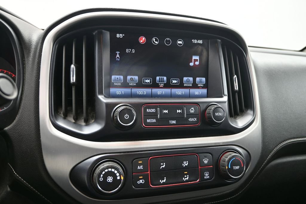 Used 2016 GMC Canyon SLE AWD/4WD image 17